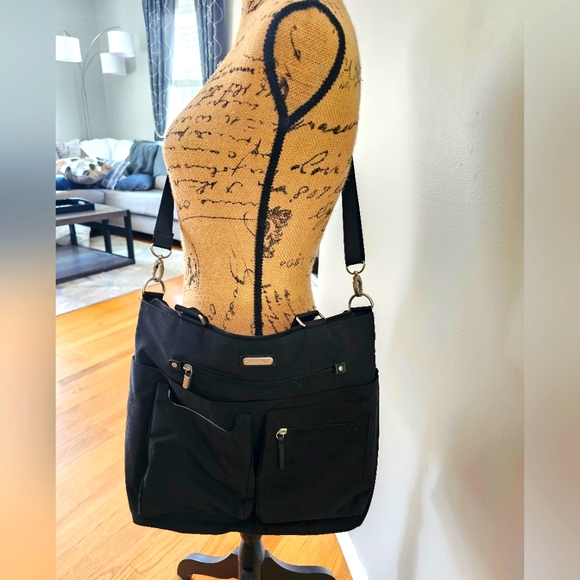 Baggallini Soho Travel Tote - Picture 1 of 9